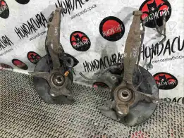 Кулак поворотный правый  Honda Accord