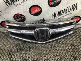 Решетка радиатора  Honda Accord