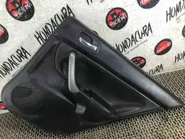Обшивка двери задней правой (дверная карта)  Honda Accord