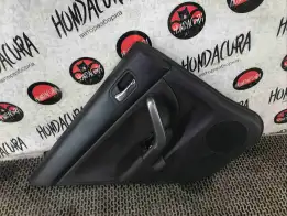 Обшивка двери задней левой (дверная карта)  Honda Accord