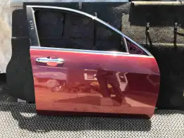 Дверь передняя правая  Honda Accord