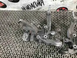 Кулак задний правый  Honda Accord