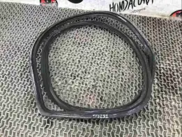 Уплотнитель багажника  Honda Accord