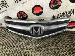 Решетка радиатора  Honda Accord