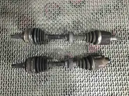 Полуось передняя левая (приводной вал, ШРУС)  Honda Accord