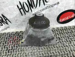 Подушка крепления двигателя  Honda Civic