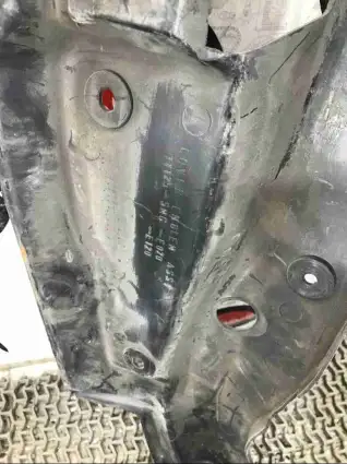 Фото запчасти Накладка замка капота  Honda Civic