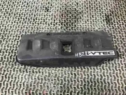 Декоративная крышка двигателя  Honda Civic