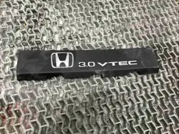 Декоративная крышка двигателя  Honda Accord