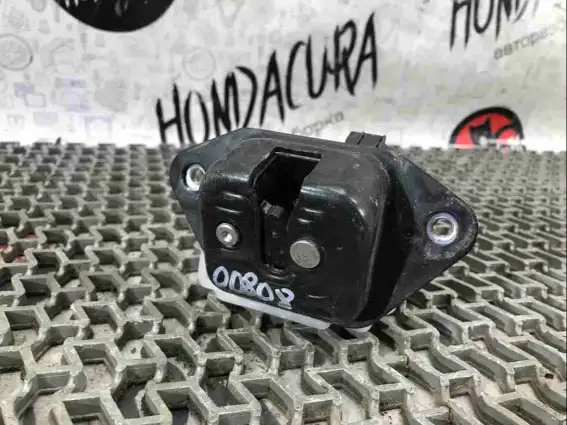 Фото запчасти Замок багажника  Honda Civic