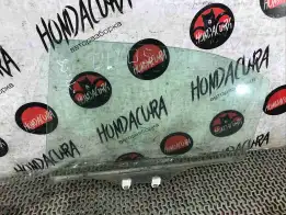Стекло двери задней левой  Honda Accord