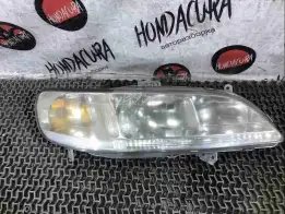 Фара правая  Honda Accord