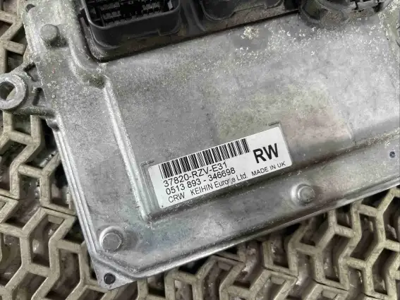 Фото запчасти Блок управления двигателем 37820-RZV-E31 Honda CR-V