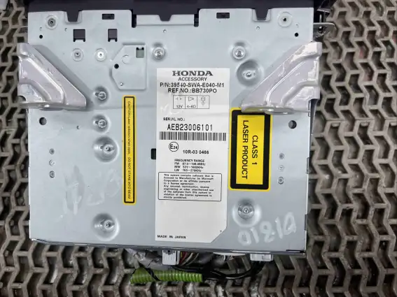 Фото запчасти Магнитола 39540-SWA-E040 Honda CR-V