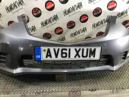 Заглушка (решетка) в бампер передний  Honda Accord