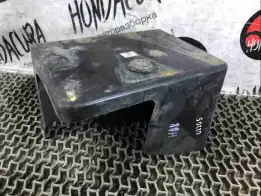 Кожух аккумулятора  Honda Accord