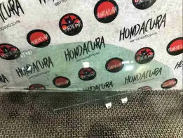 Стекло двери передней правой  Honda Civic
