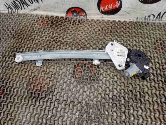 Фото запчасти Стеклоподъемник передний левый CM093800 Honda Civic