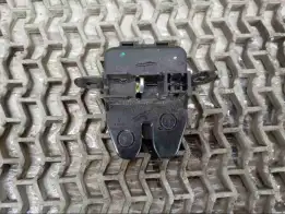 Замок багажника  Honda Civic