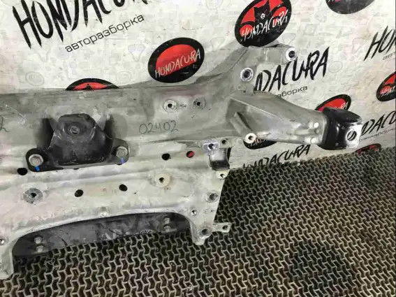 Фото запчасти Балка подвески передняя (подрамник)  Honda Civic