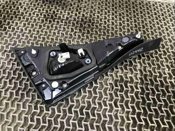 Фото запчасти Фонарь крышки багажника правый  Honda Civic