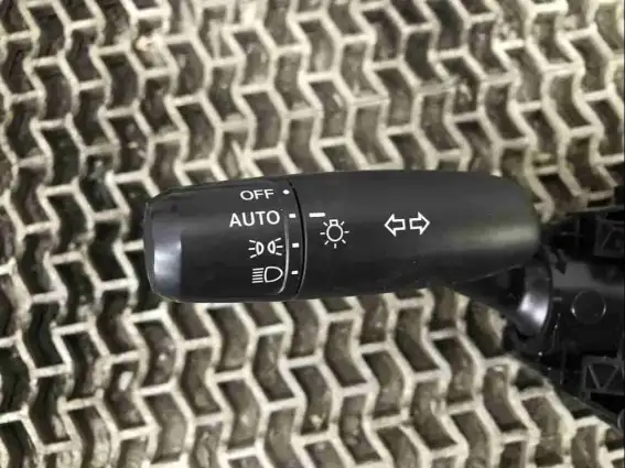 Фото запчасти Переключатель подрулевой (стрекоза) 35250-T20-C0 Honda Civic