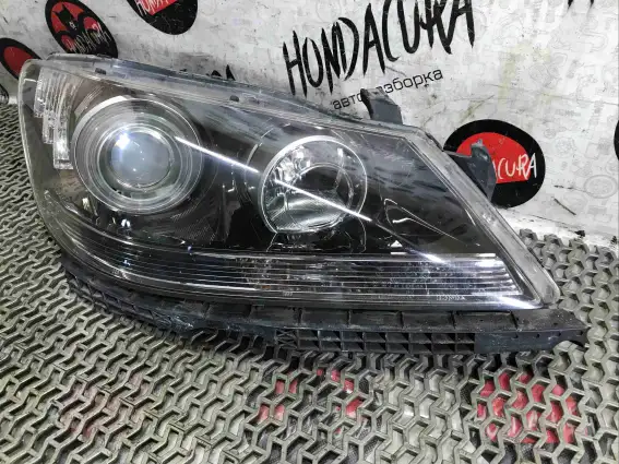 Фото запчасти Фара правая  Honda Legend