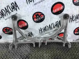Рычаг задний правый  Honda Legend