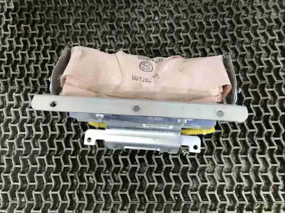 Фото запчасти Подушка безопасности пассажира 77850-SJA-E82 Honda Legend