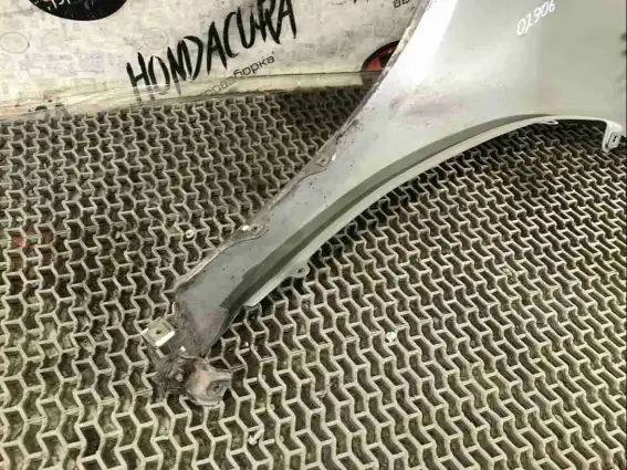 Фото запчасти Крыло переднее правое  Honda Legend