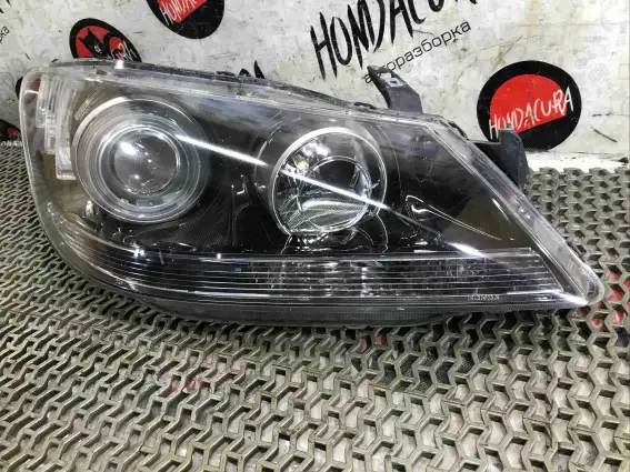 Фото запчасти Фара правая  Honda Legend