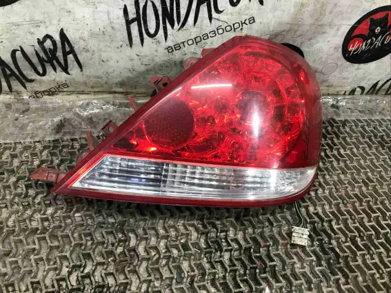 Фото запчасти Фонарь задний правый  Honda Legend
