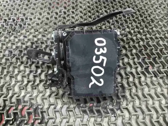 Фото запчасти Блок ABS  Honda HR-V