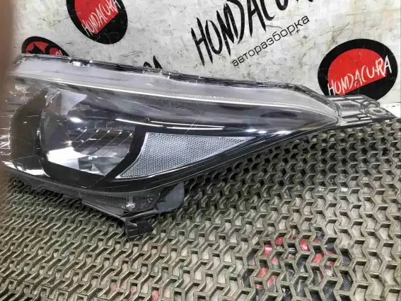 Фото запчасти Фара левая  Honda HR-V