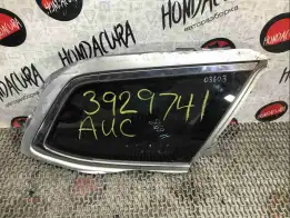 Стекло кузовное боковое правое  Honda Accord