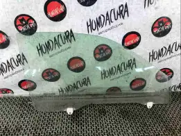 Стекло двери передней правой  Honda Prelude