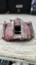 Суппорт передний правый  Honda CR-V