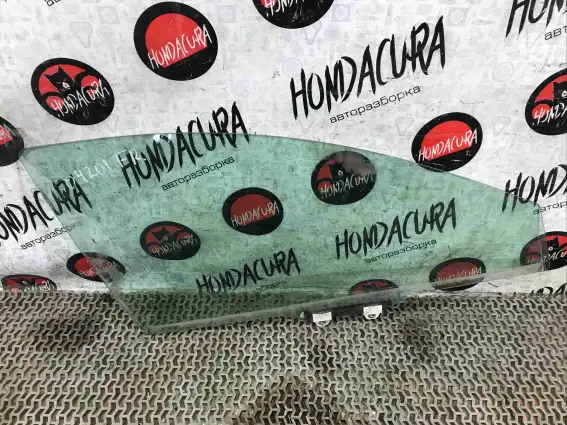 Фото запчасти Стекло двери передней правой  Honda HR-V