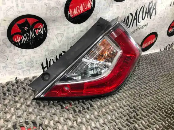 Фото запчасти Фонарь задний правый  Honda Civic