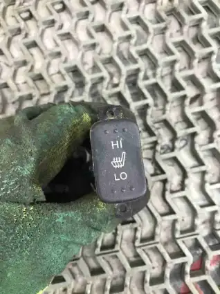Фото запчасти Кнопка подогрева сидений  Honda Civic