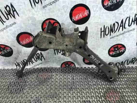 Фото запчасти Рычаг задний правый  Honda Civic