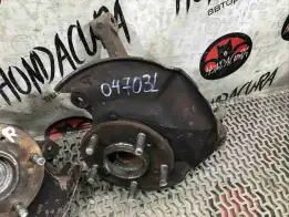Кулак поворотный левый  Honda Civic