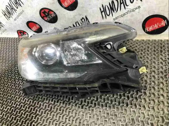 Фото запчасти Фара правая  Honda CR-V