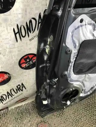 Фото запчасти Дверь задняя правая  Honda CR-V