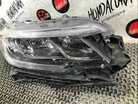 Фото запчасти Фара правая  Honda CR-V