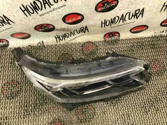Фото запчасти Фара правая  Honda CR-V