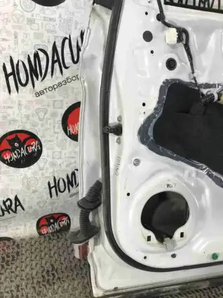 Фото запчасти Дверь передняя правая  Honda CR-V