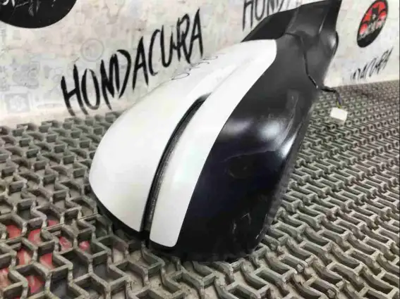 Фото запчасти Зеркало наружное правое  Honda CR-V