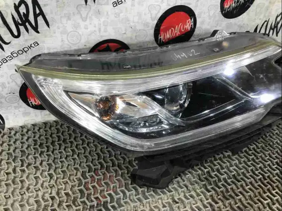 Фото запчасти Фара правая  Honda CR-V
