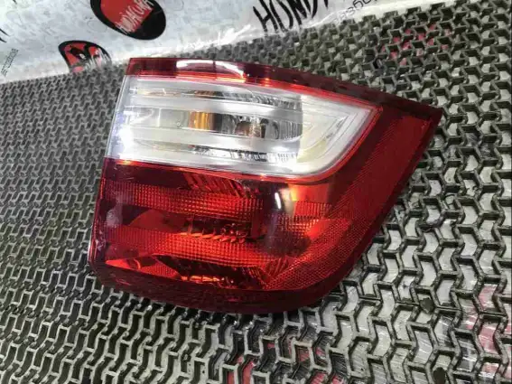 Фото запчасти Фонарь задний правый  Honda Odyssey